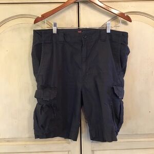 Chaps Men’s Navy Blue Cargo Shorts Size 36